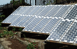 シリコーンで封止された太陽電池のモジュール